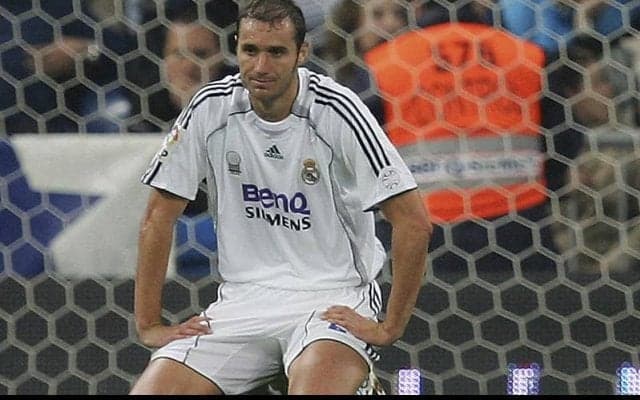 エルゲラがわずか4試合で解任！監督初挑戦はホロ苦い結果に…