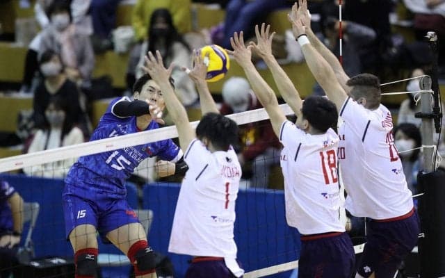 大分三好の高松がV通算230試合出場達成