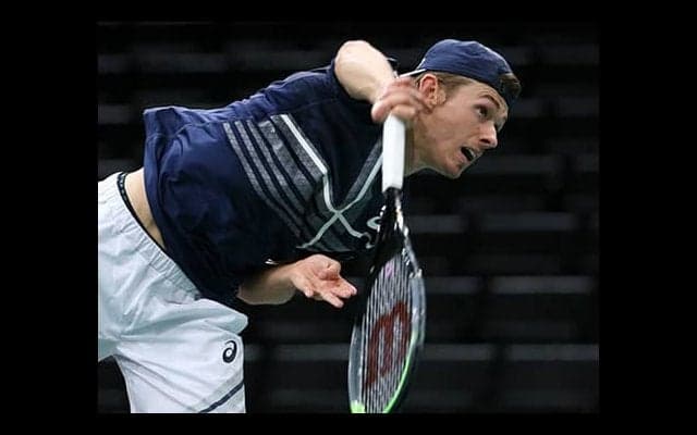  デ ミノー 初戦突破「うれしい」 