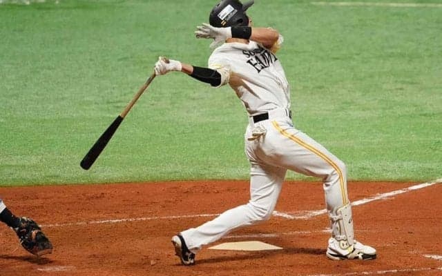 ホークス前コーチも「嘘だ！」と驚愕　CSでも健在だった柳田“変態弾”の価値