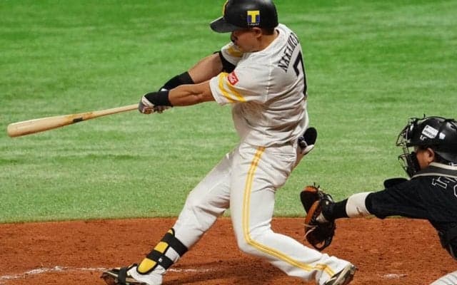 鷹、驚異のPS12連勝で4年連続日本S進出！　中村晃の2打席連発2ランでロッテに逆転勝ち