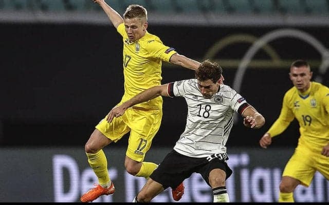 ジンチェンコが一部の自国ファンに憤る!　ドイツ戦でのミス受け、自身と家族に脅迫メッセージ