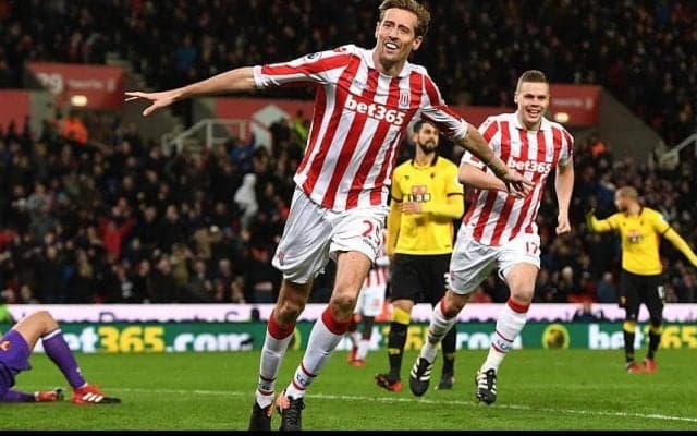 空中戦最強FWクラウチの“地上戦”での強さを引き出した名手アダムのアーリークロス【ベスト・アシスト】