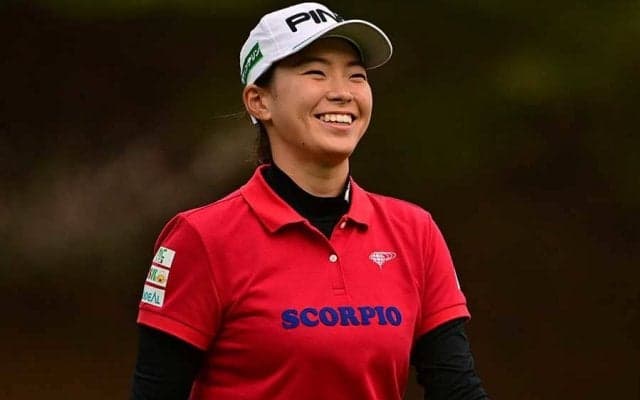 渋野日向子、“奇跡の生還”で予選通過　あわや池ポチャ危機に冷や汗「終わった…と」