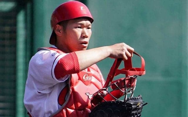 広島・九里が「11」、坂倉は石原の後継者「31」…各球団発表、20日の背番号は？