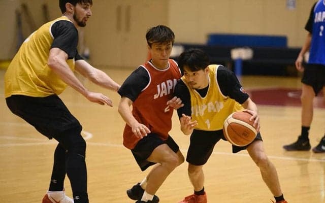 日本代表合宿参加中の篠山竜青…「新しいシステムを覚えることがとても刺激的です」