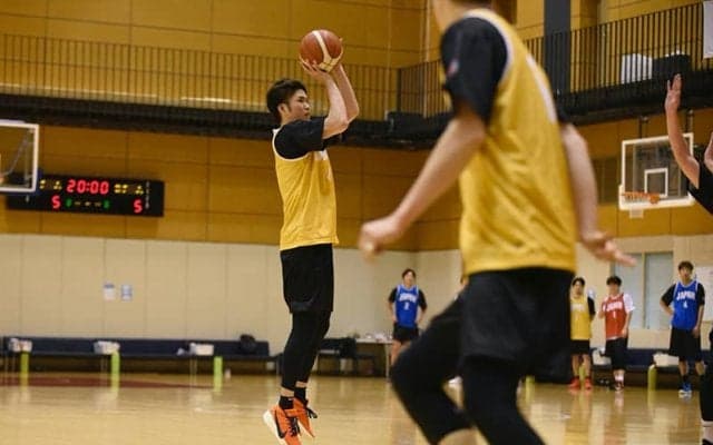日本代表合宿参加中の金丸晃輔…「ライバルには負けたくない。シューターとしての役割を果たしたい」