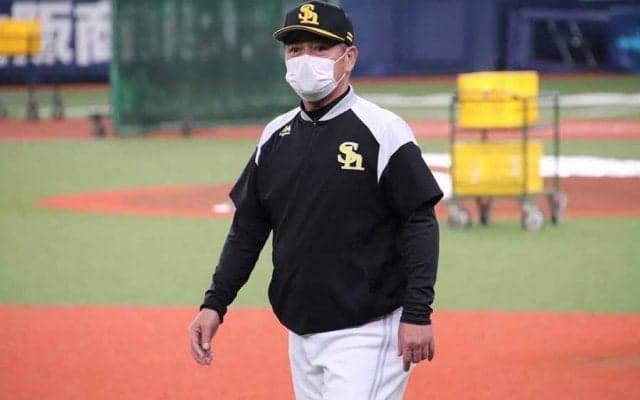 【日本S】ソフトバンク工藤監督のリクエスト成功！　吉川尚への死球がファウルに覆る