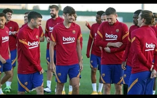 「メッシは続ける」トリンカオがエースの残留を予想「長く彼を楽しめる」