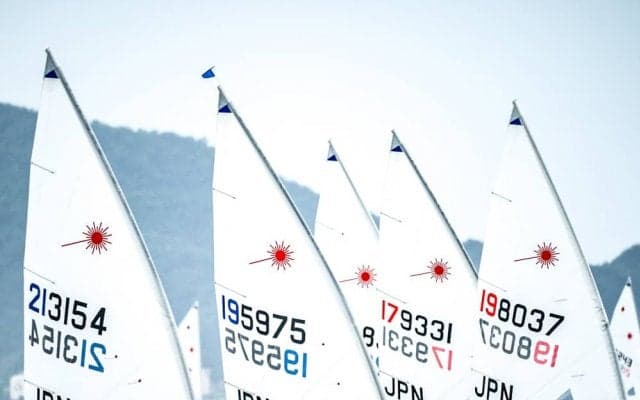 津で開幕。レーザー全日本初日は強風でラジアル1レース実施