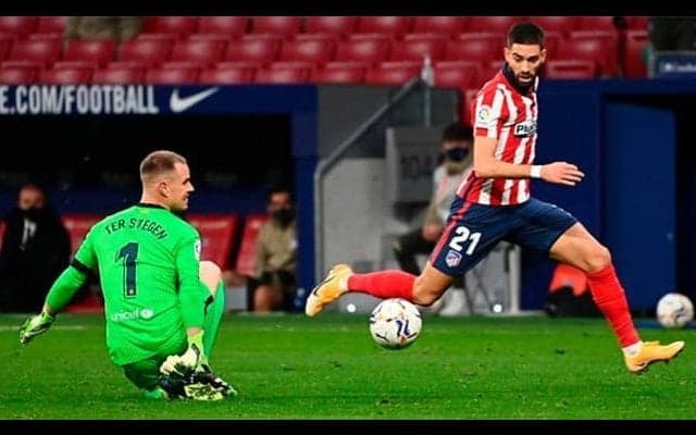 バルサ、アトレティコに成す術なく完敗 ピケ＆ロベルト負傷退場で泣きっ面に蜂