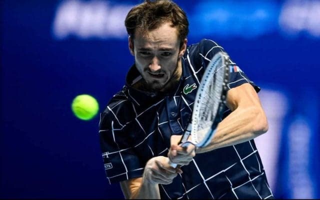 メドベージェフが最終戦で初優勝！ティーム破り10連勝でシーズンを締めくくる