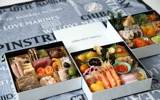 ロッテが「スペシャルおせち2021」予約販売中　和洋中47品に祝い箸＆風呂敷が特典