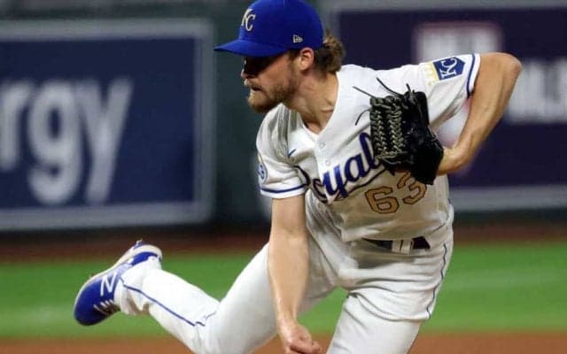 【MLB】球審は速すぎて見えず？　ロイヤルズ新速球王の圧投にファン「一日中見ていられる」