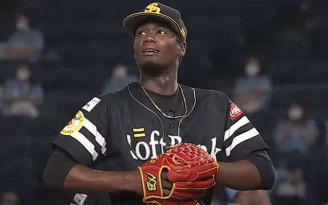 「巨人ファン絶望…」　鷹モイネロ、全球種が完璧すぎる奪三振動画にファン驚愕