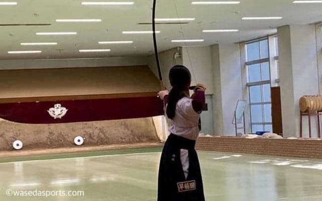 伝統の早慶戦　手堅い勝利　