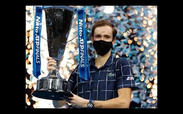  メドベージェフ 睡眠は2時間 