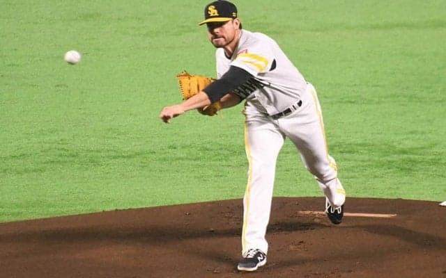 【日本S】7回まで無安打の鷹ムーアが降板　“勝利の方程式”で継投ノーノーへあと6アウト