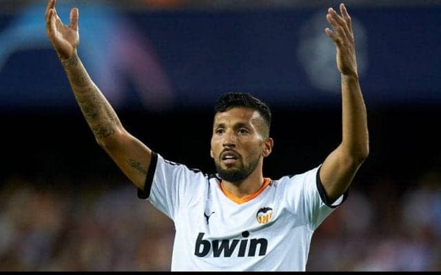 ピケが重傷のバルセロナ、CB受難で緊急補強プランを打ち立てる