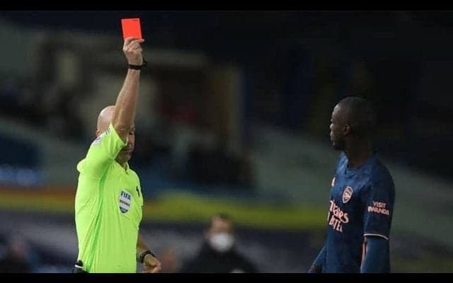 “頭突き”で1発レッドのペペにアルテタも激怒「受け入れられない」