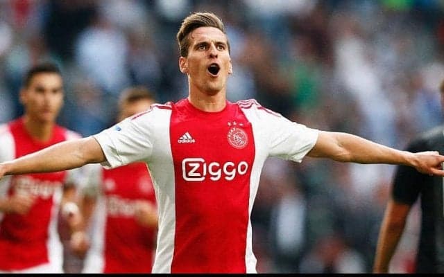 アヤックス時代のミリクが放った美しいコントロールミドル【インクレディブル・ゴールズ】