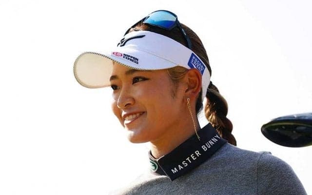 原英莉花、メジャー2連勝へ単独首位　渋野日向子と同組対決へ「最終戦で気合が入る」