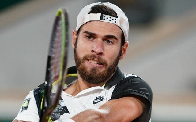 カチャノフが休暇先のドバイで新型コロナウイルスの陽性反応