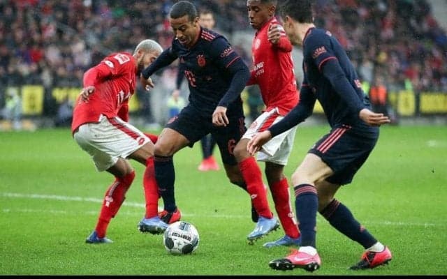 相手をすり抜けた？チアゴがバイエルンで見せた超絶ドリブル突破【インクレディブル・ゴールズ】