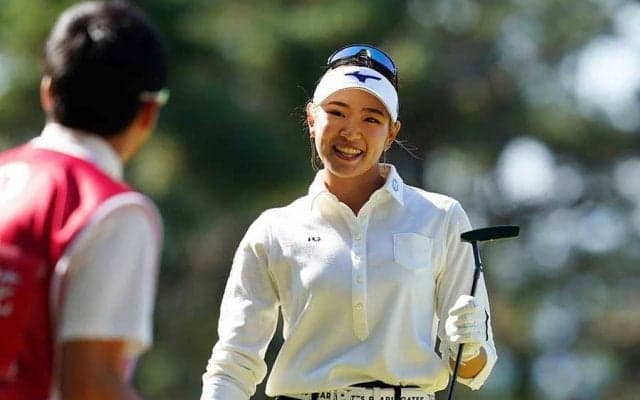 原英莉花が単独首位堅守　2位渋野日向子と同組V争い「一緒に回っていて怖いな、と」