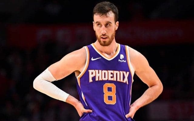 キングスがフランク・カミンスキーとの1年契約に合意、フロントコートに厚みを加える