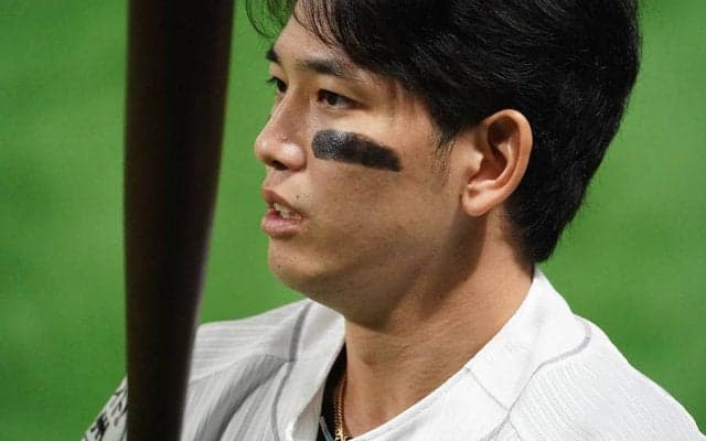 「だいぶ上からやな」　MVP栗原の“天然発言”に鷹ベンチの先輩陣が爆笑猛ツッコミ