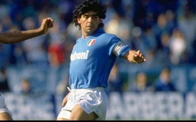 マラドーナの“神の手”はセリエAが最初？ ジーコがナポリ時代のマラドーナとの対決秘話を明かす