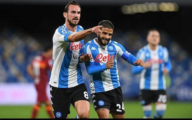 ナポリが英雄マラドーナに捧げる圧巻の4発!　太陽デルビー完勝で好調ローマに“今季初黒星”を与える!《セリエA》