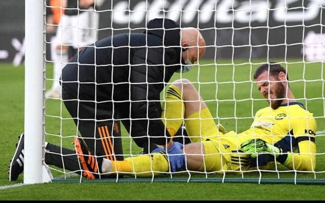 ヒザ強打で負傷交代のデ・ヘア、状況は…？