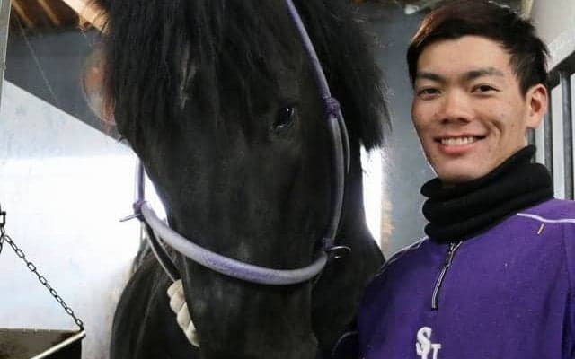 ばんえい競馬で新人騎手のお披露目イベント