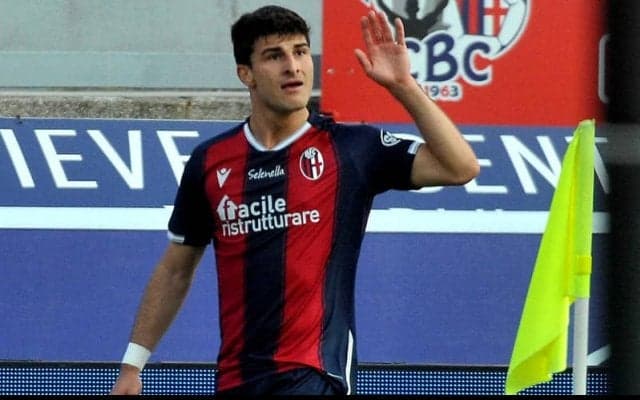 冨安健洋の同僚、イタリア代表FWオルソリーニが上腕二頭筋を痛めて約1カ月離脱