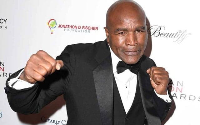 タイソンに劣らぬ逞しさ　58歳ホリフィールドの肉体に驚愕「王者みたいなシェイプだ」