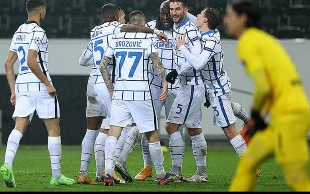 首位ボルシアMGを下したインテルがGS初勝利を飾る！グループBは全チームが決勝T進出の可能性を残す大混戦に《CL》