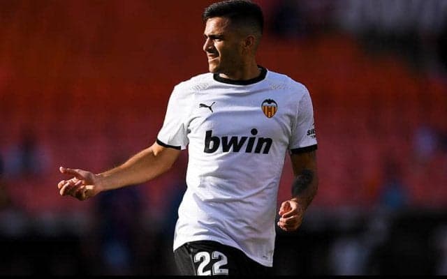 ウルブズ、頭蓋骨骨折のヒメネスの代役にバレンシアのマキシ・ゴメスに注目か