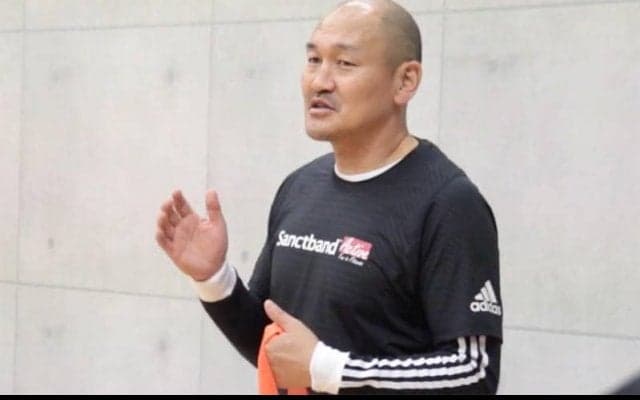 岩手が秋田豊監督の続投発表 「『J2昇格』を、来季こそは」