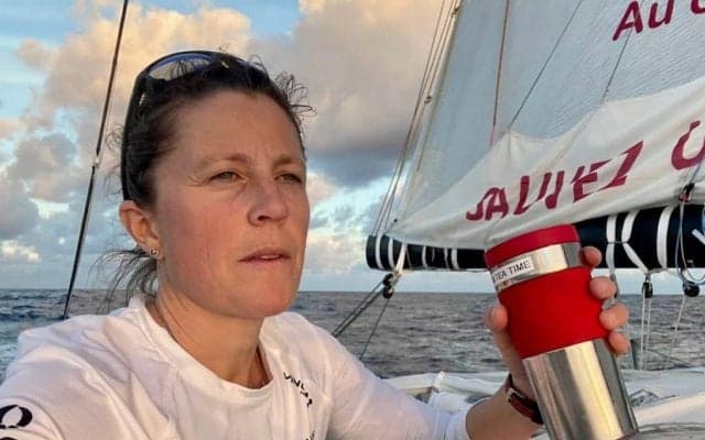 敵は見えない未確認浮遊物。大荒れのヴァンデ・グローブ