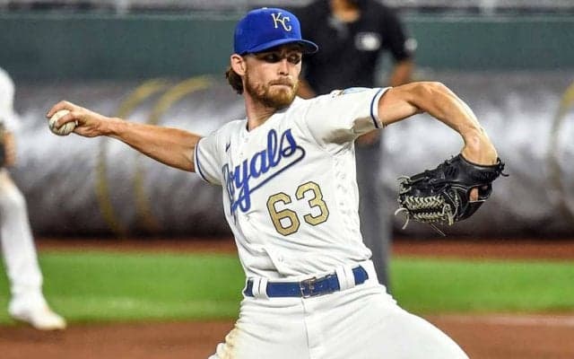 【名珍場面2020】ド真ん中なのになぜ　“謎のボール判定”に米波紋「???????」「史上最悪だ」