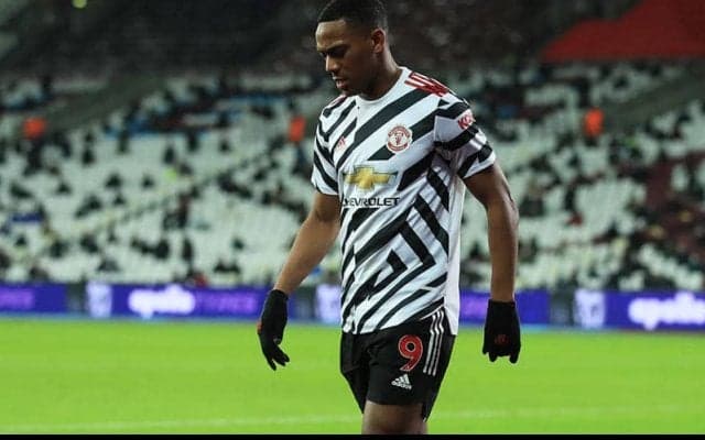 プレミア4連勝ユナイテッド、マルシャル＆カバーニが負傷…「酷くないのを願うばかり」