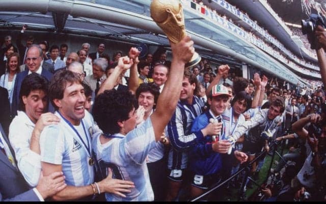 【マラドーナの思い出③】神になった瞬間、愛される理由