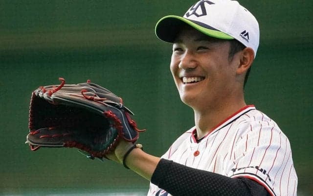 ヤクルト奥川恭伸、まさかの女装は美人女優そっくり？　「剛力彩芽感ある」