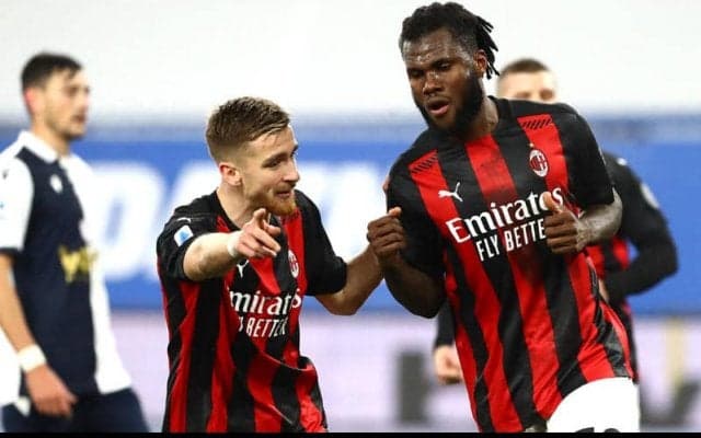 ミランがサンプに逃げ切り勝利で首位堅守！吉田は8試合ぶりスタメン落ちで出場せず《セリエA》