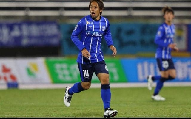 山形が元日本代表MF本田拓也、生え抜きGK摂津颯登の契約満了を発表