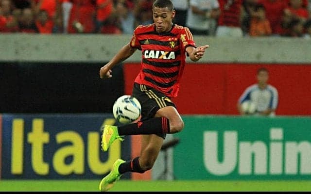 ニューカッスルのクラブ史上最高額選手、ジョエリントンがブラジル時代に決めた技ありヒールアシスト【ベスト・アシスト】