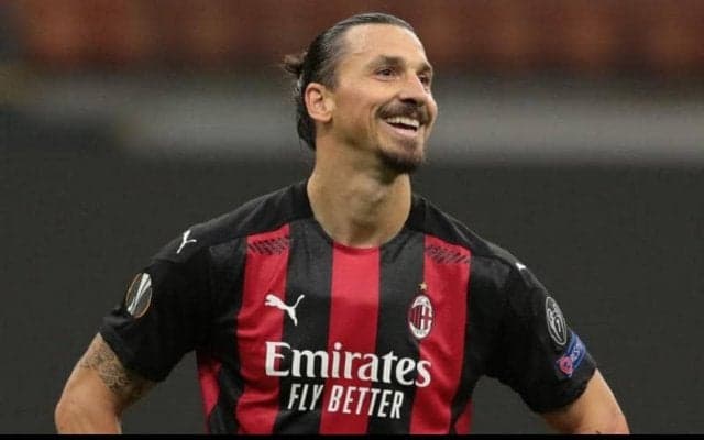 “神”に休みなし！ズラタンが大雪の中、驚きの格好でトレーニング「俺を止めてみろ」