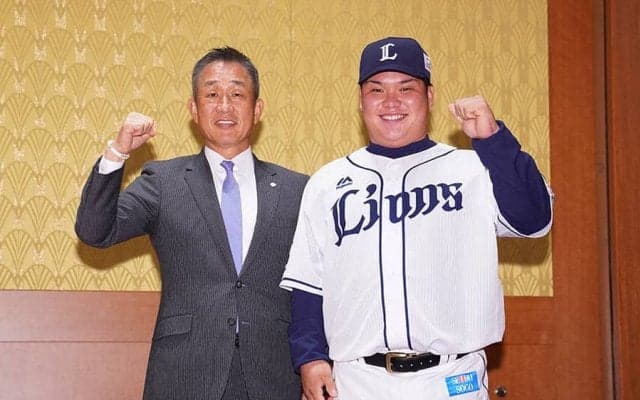 西武ドラ1渡部が入団会見で爆笑誘う　おかわり3世ならぬ「『よくばり1世』で」